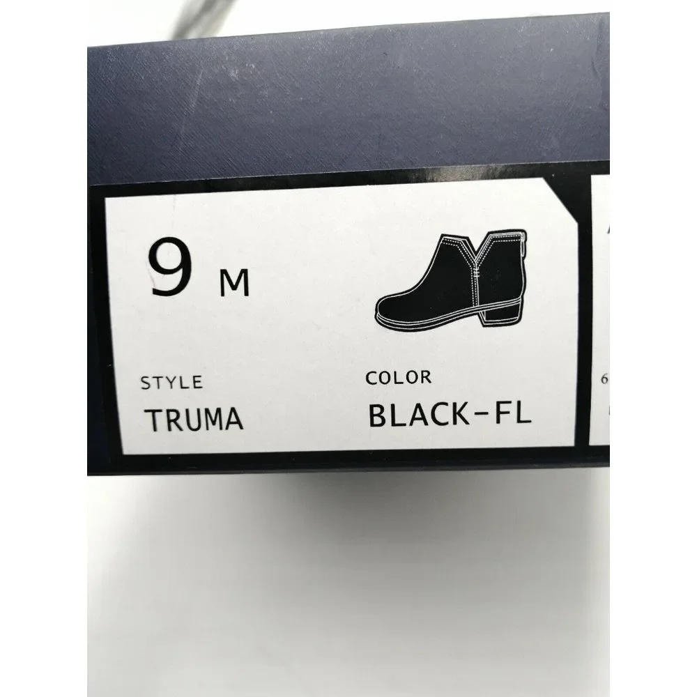 Adrienne Vittadini Black Ankle Boots - Picture 10 of 10